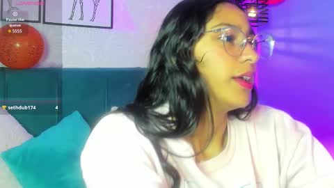 Pau  online show from October 29, 2:19 pm