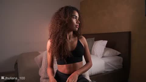 Paula online show from February 7, 8:42 pm