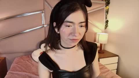 Pau online show from March 5, 3:59 am