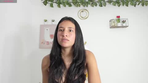 Snapshot of paulina_moons_1 chatting on February 27, 4:24 am paulina moos 1 online show from February 27, 4:24 am