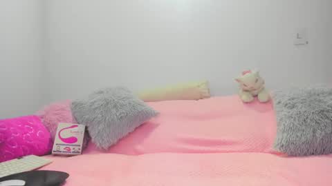 Snapshot of paulinaabeauty chatting on September 14, 11:06 pm call me ur bbygurl online show from September 14, 11:06 pm