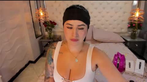paulinabelen21 online show from February 19, 9:50 am