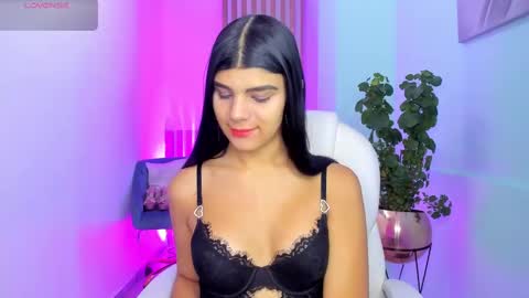 Snapshot of paulinabelle chatting on February 10, 5:03 am Paulina Belle online show from February 10, 5:03 am