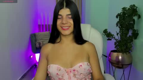 Snapshot of paulinabelle chatting on January 31, 4:25 am Paulina Belle online show from January 31, 4:25 am