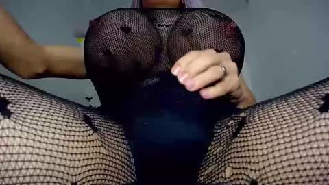 Snapshot of paulinabigcock24 chatting on January 25, 10:50 pm paulinabigcock24 online show from January 25, 10:50 pm