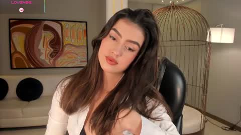 Paulina Santos  online show from July 13, 8:45 pm