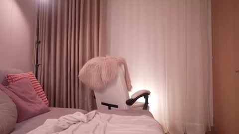 pauline_7 online show from November 13, 6:43 pm