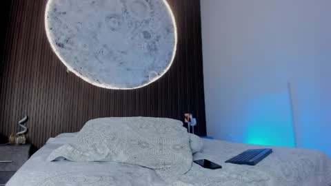 Paulo online show from April 13, 5:44 am