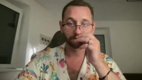 love bush online show from June 27, 7:53 pm