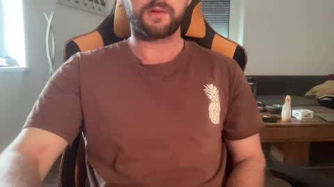 love bush online show from October 12, 7:45 am