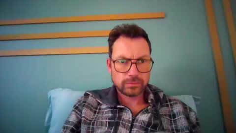 pchittt online show from March 31, 10:59 am