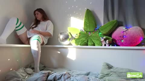   online show from December 17, 7:53 pm