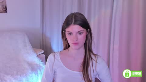 Snapshot of peach_mila chatting on March 4, 11:32 pm your love online show from March 4, 11:32 pm