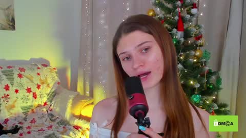 Snapshot of peach_mila chatting on January 19, 1:21 am your love online show from January 19, 1:21 am