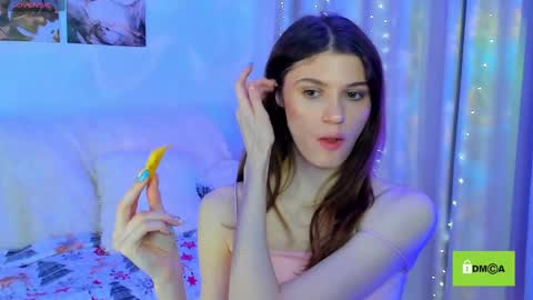 Snapshot of peach_mila chatting on January 23, 4:04 pm your love online show from January 23, 4:04 pm