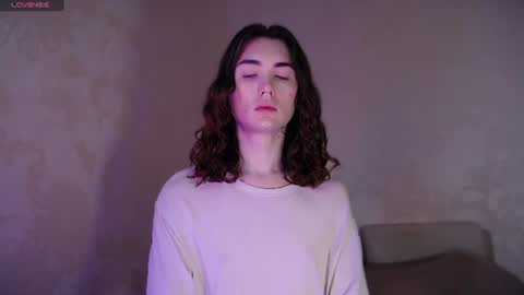peach_mirage online show from June 25, 3:39 pm