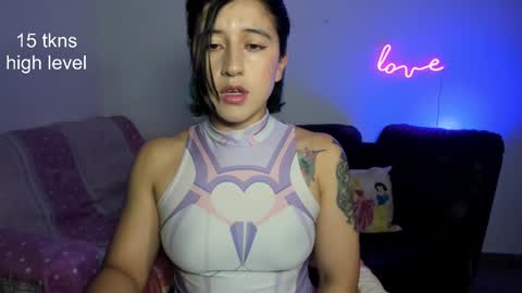 Snapshot of peach_paradisee chatting on February 25, 2:14 am S online show from February 25, 2:14 am