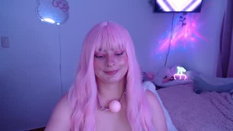 peacherry_ online show from February 1, 4:35 am