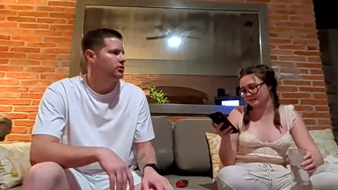 peachespunkins online show from November 11, 1:19 am