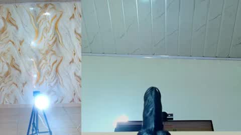 peachy__baby online show from June 22, 11:17 am