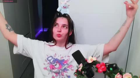 Peachy online show from May 9, 5:52 pm