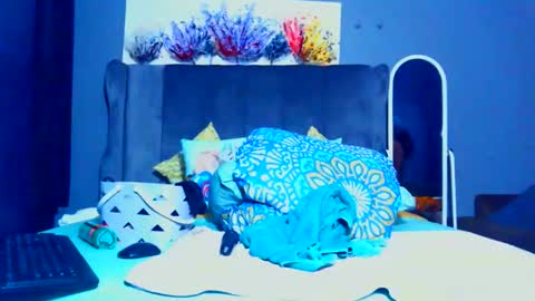 Pearl online show from September 18, 8:02 pm