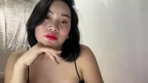 pearlofasiax online show from September 11, 6:42 pm