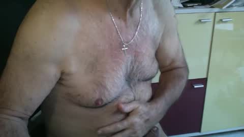 Snapshot of pegaso1000 chatting on December 16, 1:32 pm pegaso1000 online show from December 16, 1:32 pm