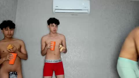 CAIN-19  ALLEN-18 RONALD-18 AUSTIN-18 MOD DANTE online show from February 17, 11:11 pm