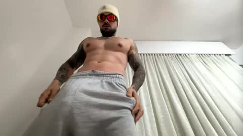 penebunny online show from December 14, 6:41 am