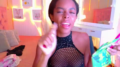 peneelopeecute online show from May 26, 7:53 pm