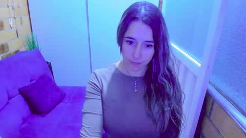 Snapshot of penelope47 chatting on February 18, 10:47 pm Penelope online show from February 18, 10:47 pm