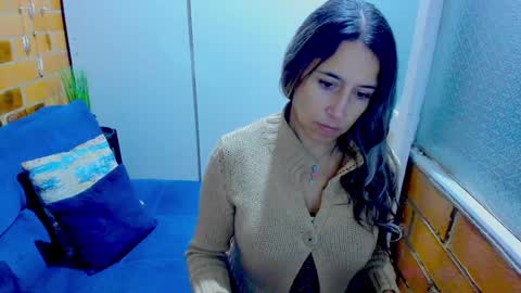 Snapshot of penelope47 chatting on February 6, 12:11 am Penelope online show from February 6, 12:11 am