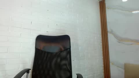 Penelopee Rouse online show from October 11, 12:15 am