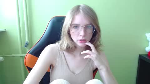 Penny online show from March 3, 7:26 am