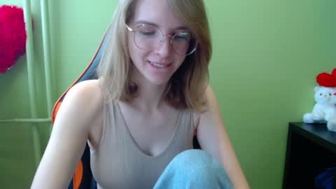 Penny online show from March 25, 7:37 am