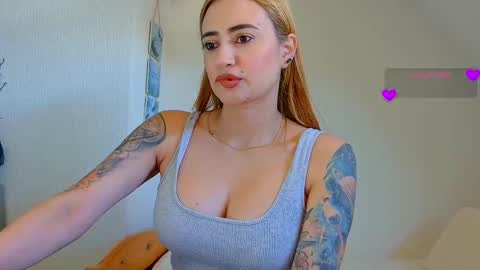 Hi Im Penelope  better vibrations  1111 online show from March 21, 10:42 am