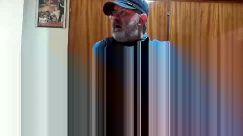 Snapshot of peppemarfy chatting on December 22, 1:11 pm Peppe online show from December 22, 1:11 pm