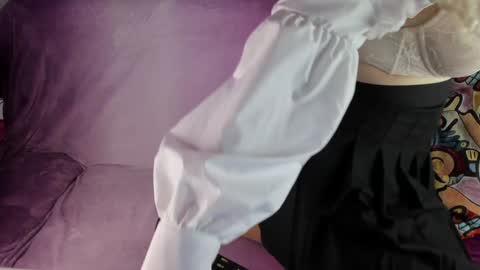 Olivia online show from December 2, 7:08 am