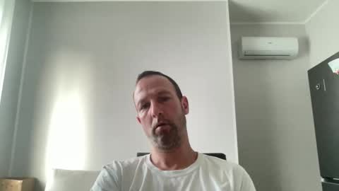 peppinslosqualo online show from May 27, 4:42 am