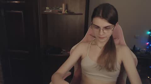 Farida online show from January 15, 1:45 am