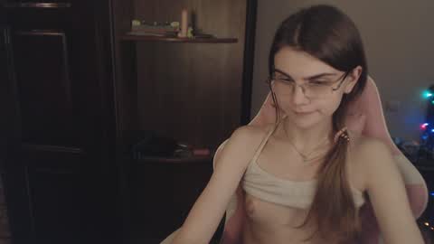 Farida online show from January 15, 4:47 am