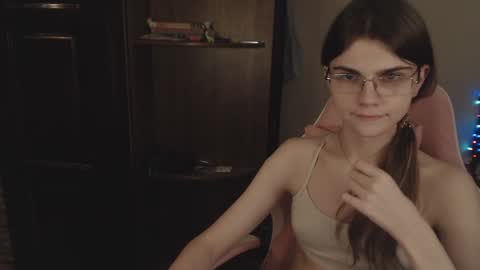 Farida online show from January 24, 9:04 pm