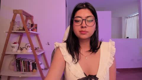 Snapshot of perfect__ana chatting on February 3, 10:43 pm Sarah Ana Banana online show from February 3, 10:43 pm
