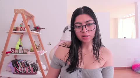 Snapshot of perfect__ana chatting on January 14, 5:01 pm Sarah Ana Banana online show from January 14, 5:01 pm