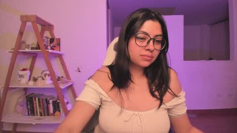 Snapshot of perfect__ana chatting on February 6, 5:46 am Sarah Ana Banana online show from February 6, 5:46 am