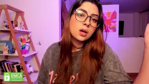 Sarah Ana Banana online show from March 31, 3:07 am