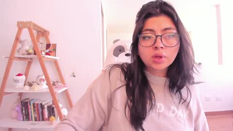 Snapshot of perfect__ana chatting on February 7, 1:43 pm Sarah Ana Banana online show from February 7, 1:43 pm