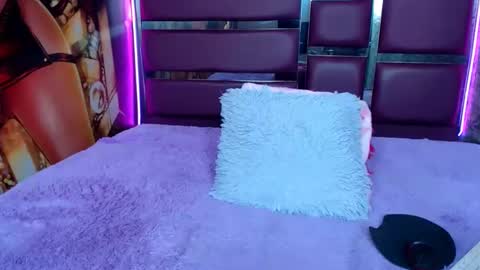 perfectlump online show from March 6, 11:53 pm