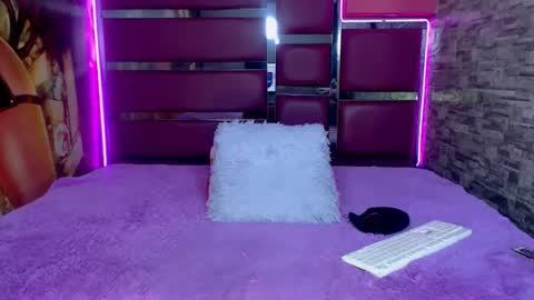 perfectlump online show from March 5, 8:53 pm